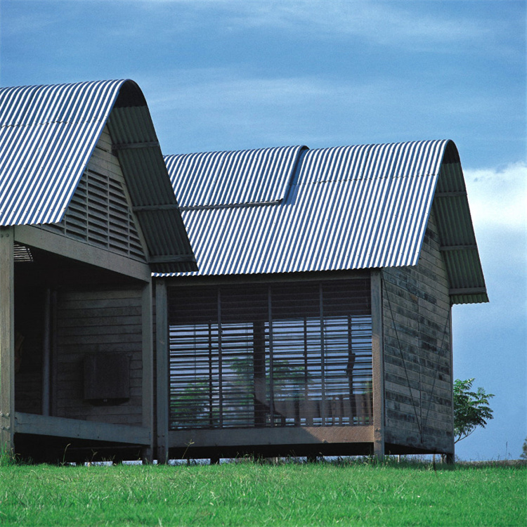 What are the advantages and disadvantages of metal roof tiles?