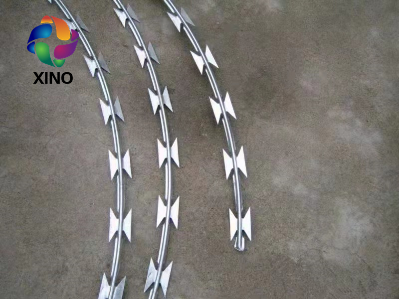 BTO-22-Galvanized-Steel-Razor-Blade-Barbed-Wire(8)743142.jpg